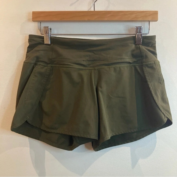 LULULEMON Sz 4 Speed  Up Shorts 2.5” Inseam Dark Olive Back Card Pocket Shorts - Picture 3 of 9
